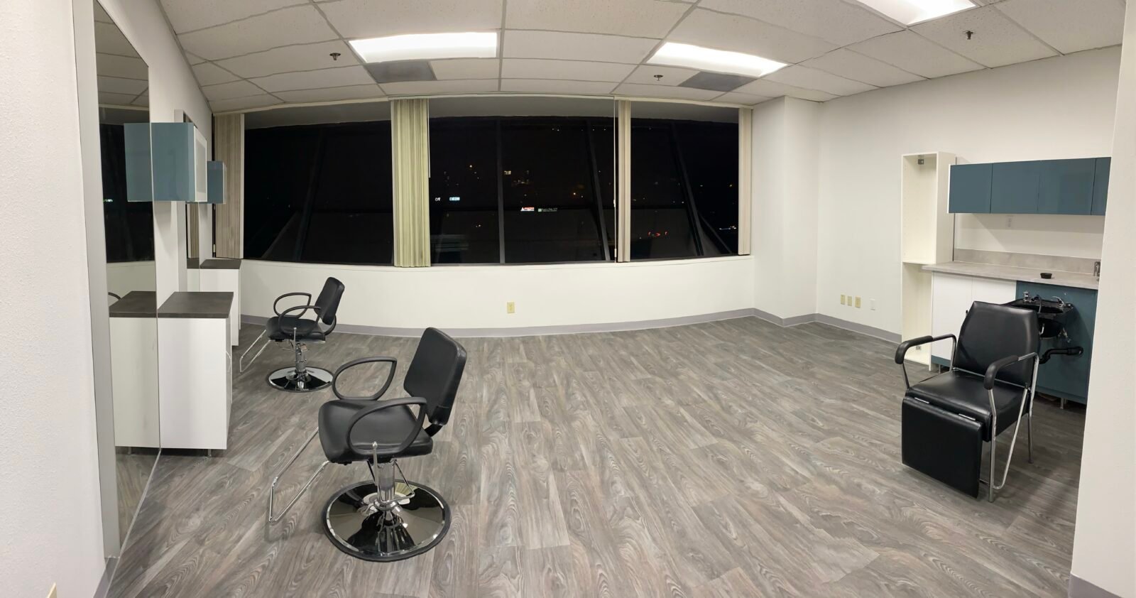 image San Diego Salon Studio 300-6
